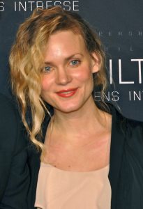 Liv Mjönes